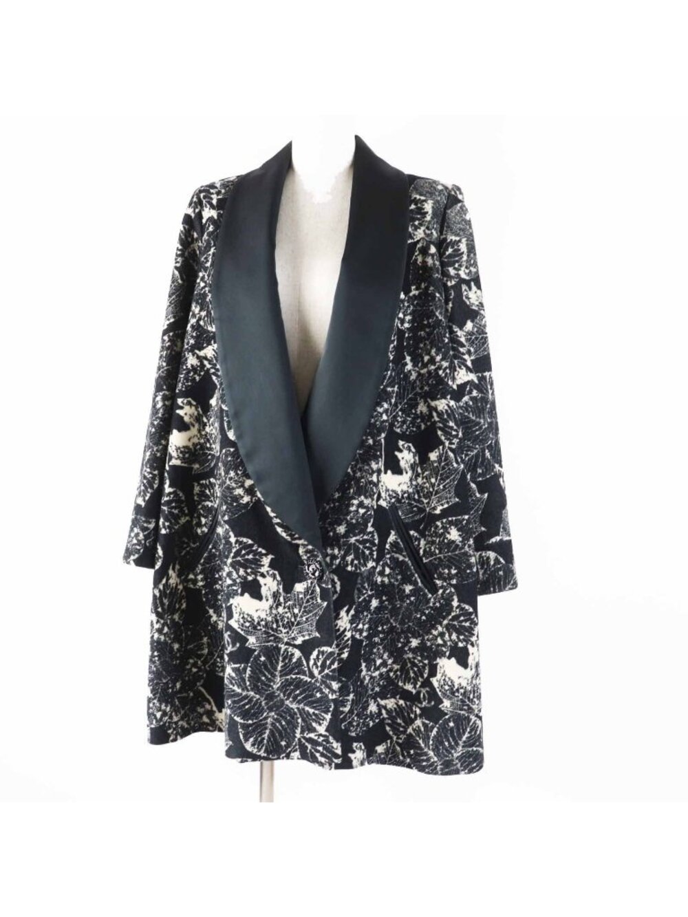 Chanel Part Lining Silk 100% Coco Buttons All Over Print Shawl Collar Coat